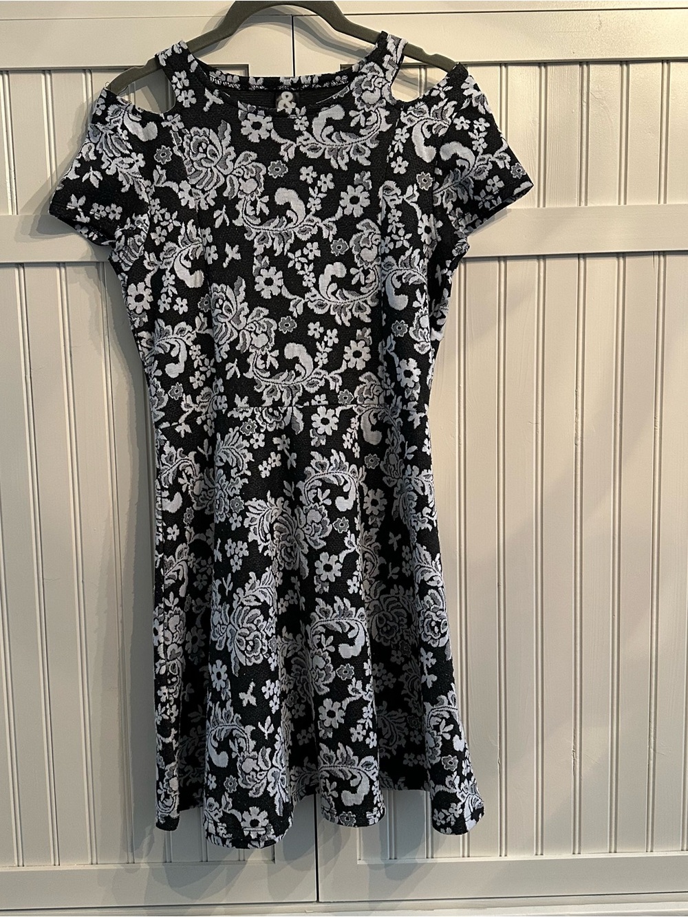 Ali & Kris Black and White Floral Cold-Shoulder Fit-and-Flare Dress